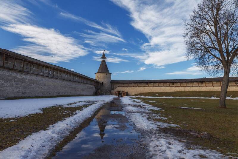 весна, небо, природа Март... Башня Кутекрома... фото превью