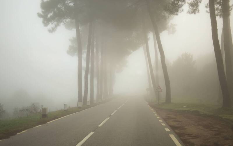 Шоссе в тумане фото превью