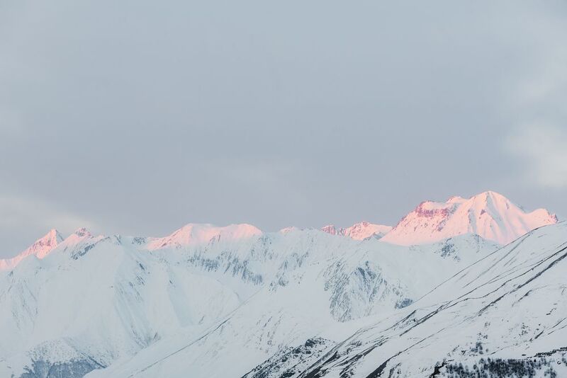 горы, рассвет, пейзажи, зима, грузия Пробуждение горных вершин на рассвете фото превью