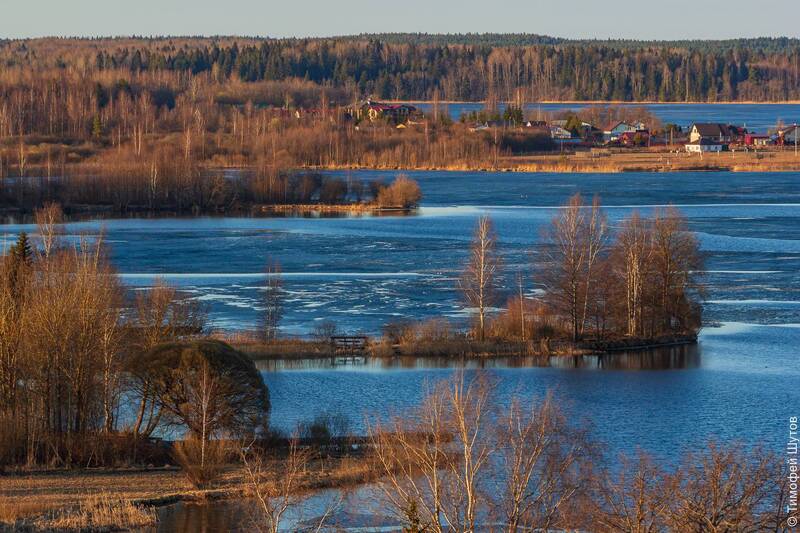 валдай Валдайское озеро перед сходом льда фото превью