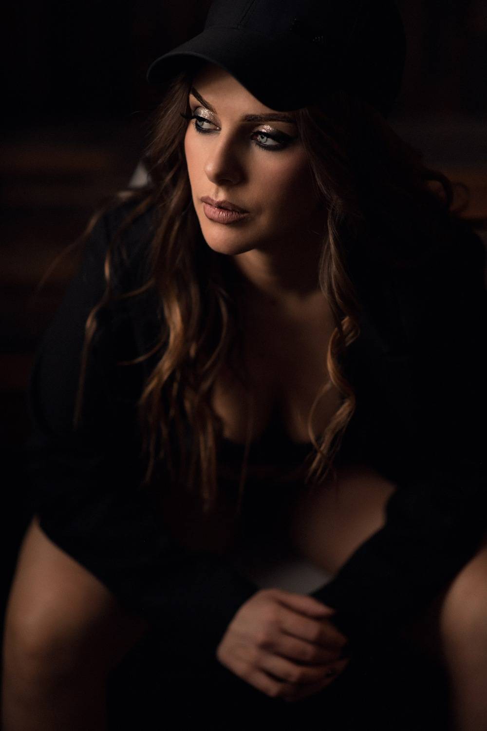 женский портрет, низкий ключ, студийная съемка, девушка, красивая девушка, Красивые лица, фотосессия в студии, Суворова Инна