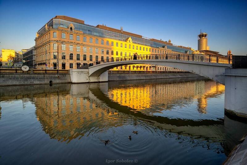 зверев мост, москва, водоотводный канал, вечер Зверев мост фото превью