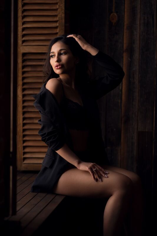 Женский портрет, портрет, девушка, низкий ключ, Фотосессия, фотосессия в студии, студийная съемка, фотограф спб, фотограф в Санкт-Петербурге, Санкт-Петербург, Красивые лица, красивые люди Джессика фото превью