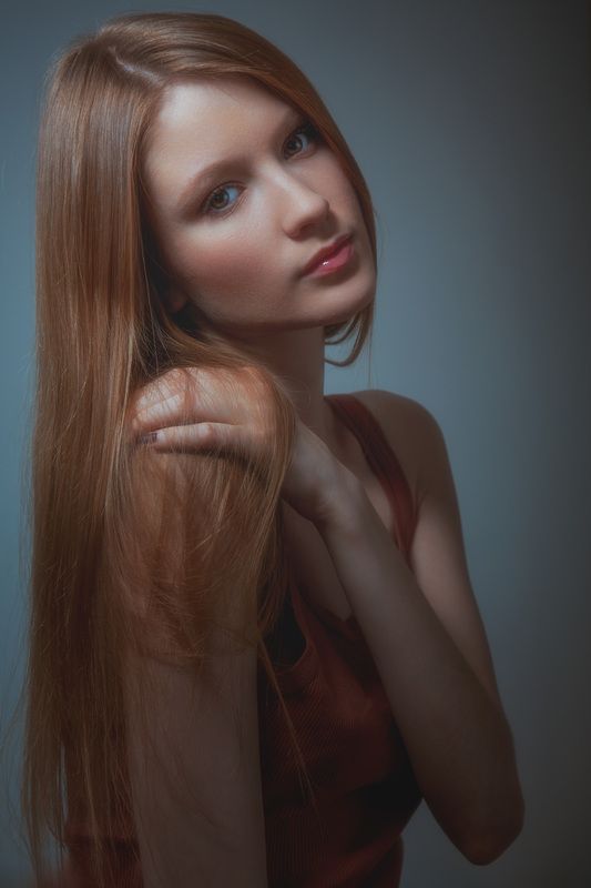 Студийный портрет фото превью