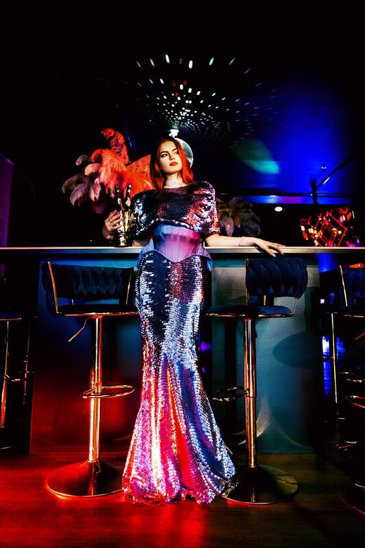 woman, portrait, fashion, beauty Neon nights, iconic sights фото превью