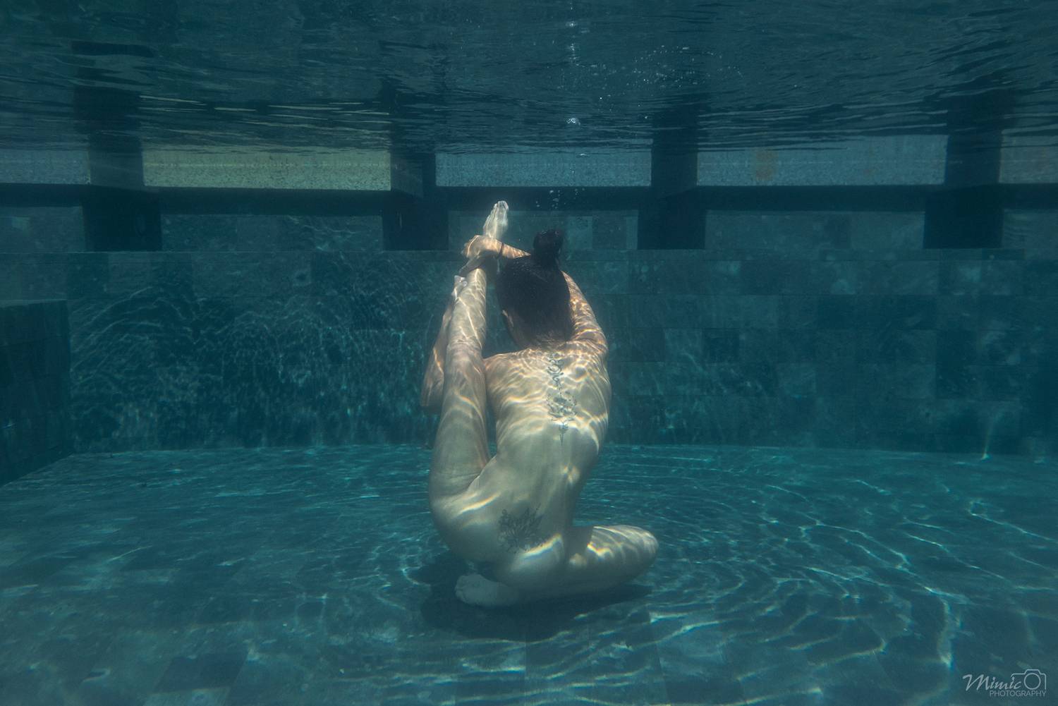 nikon, d750, 24-70g, underwater, yoga, nude, L&ecirc; Minh Hiếu