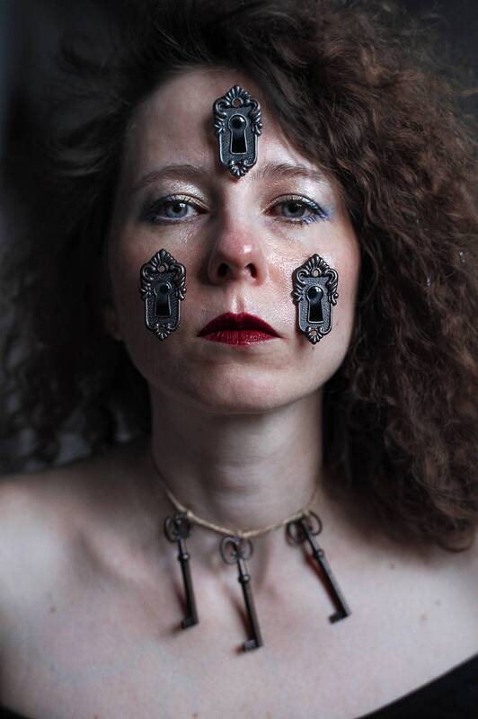 Ключи, глаза фото превью