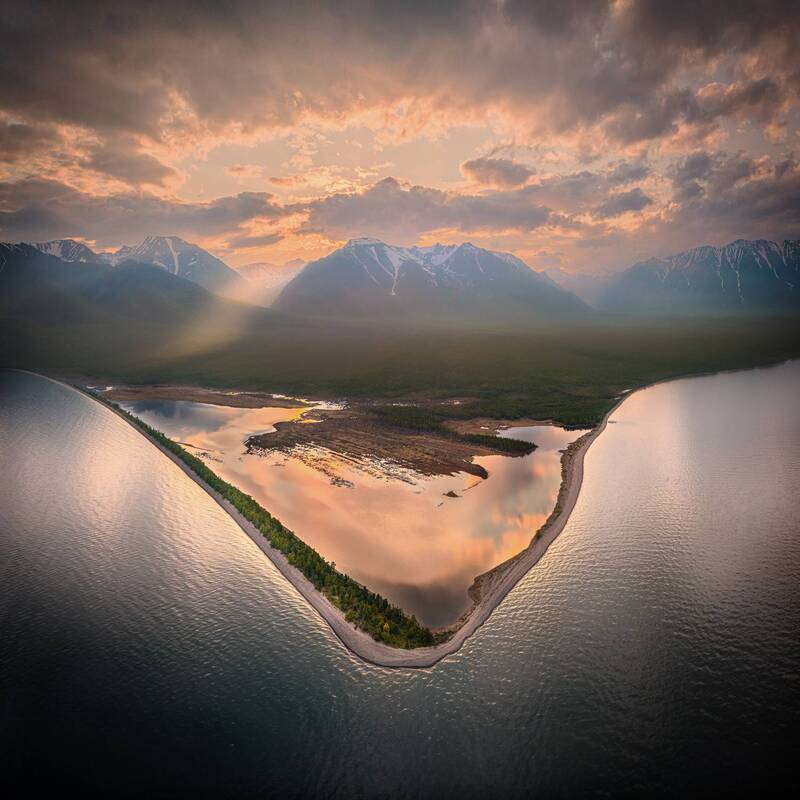 Закат над мысом Мужинай. Северный Байкал фото превью