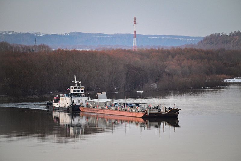 Паром фото превью