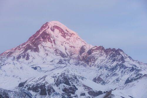 Рассветный Казбек