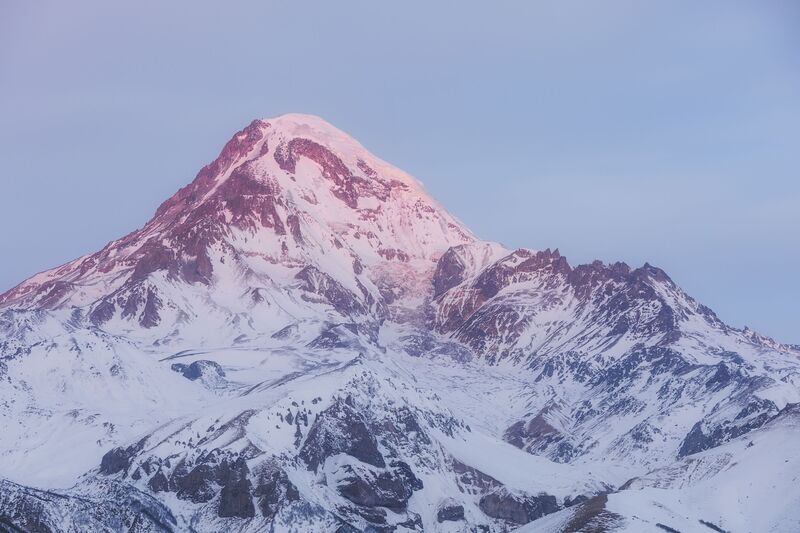 грузия, казбек, зима, рассвет Рассветный Казбек фото превью
