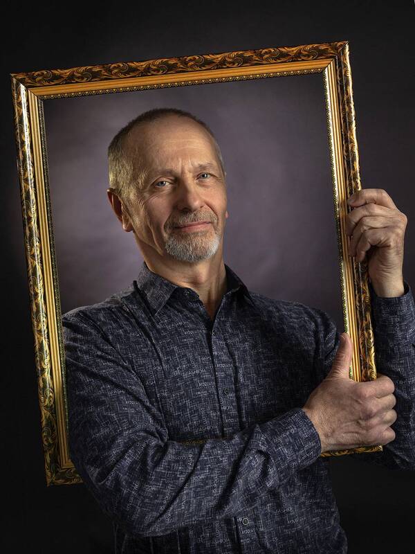 Портрет художника фото превью