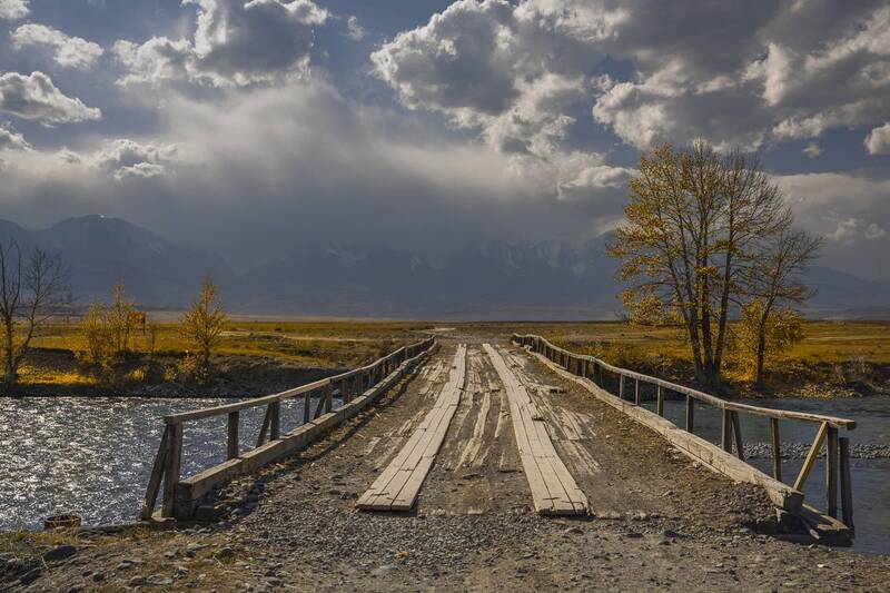 россия, горный алтай, мост, река, осень Где-то там... фото превью