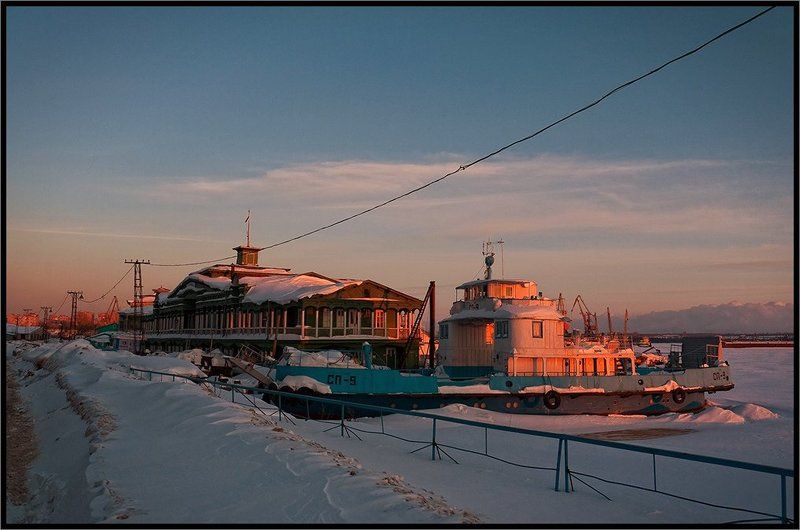 Вечер в порту фото превью