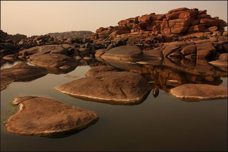 камни, река, индия, хампи Спокойствие фото превью