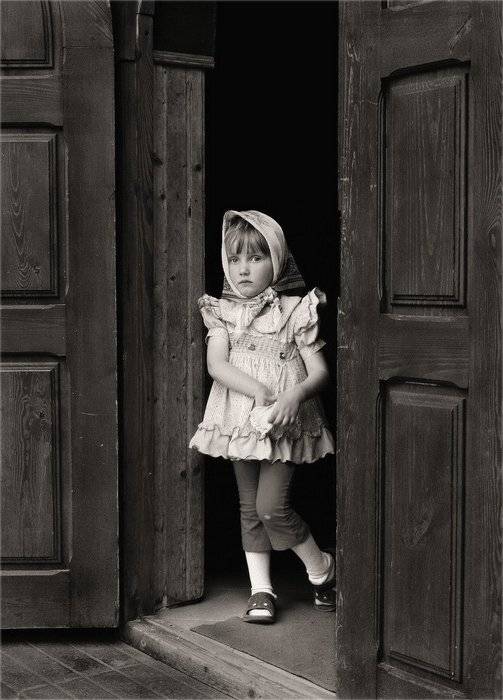 девочка, церковь, взгляд, Kopychko Mihail