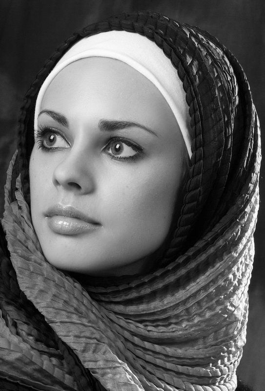 портрет,девушка,лицо,глаза вззляд в ... фото превью