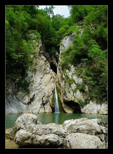 Агурский водопад