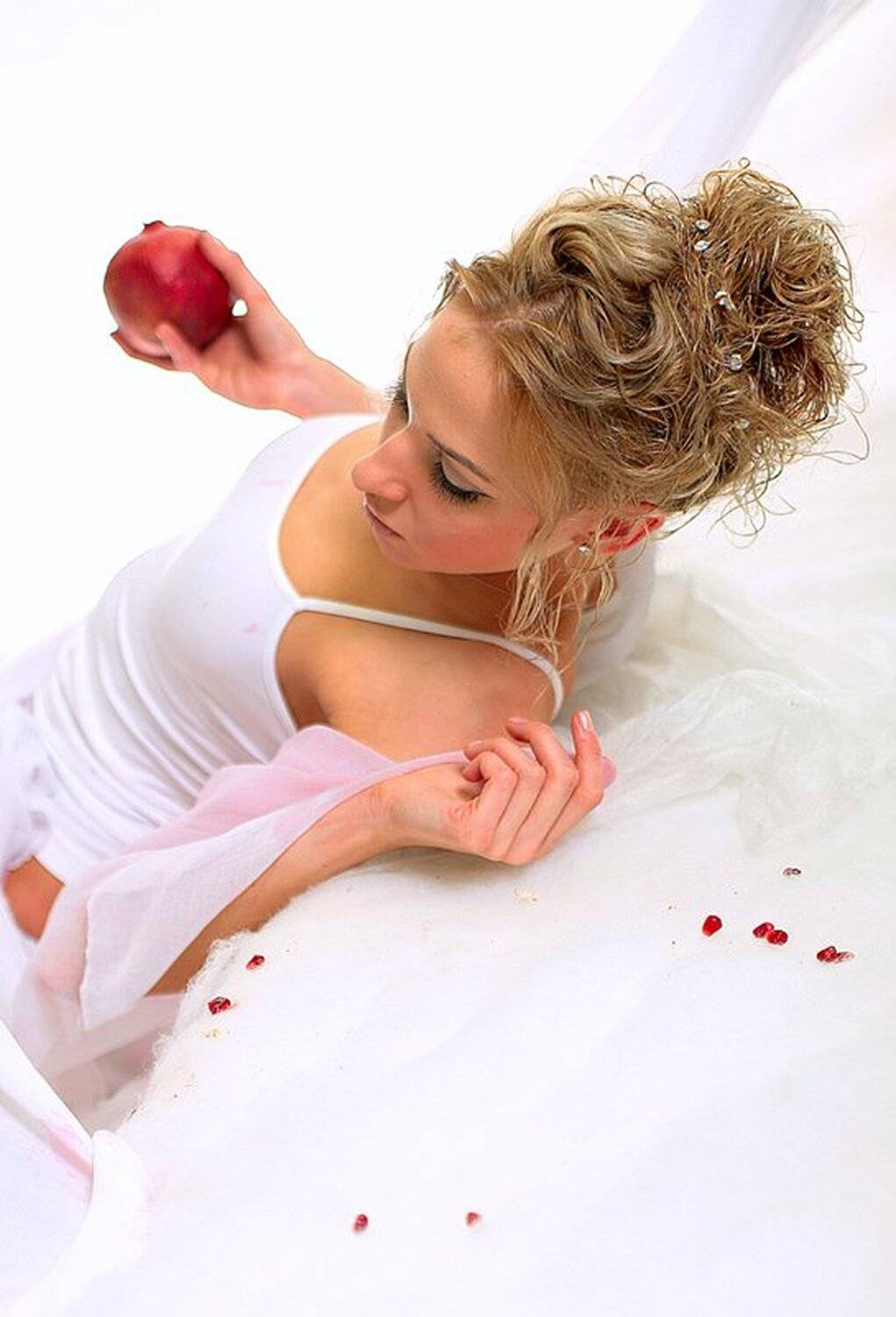 гламур, белое, гранат, nami