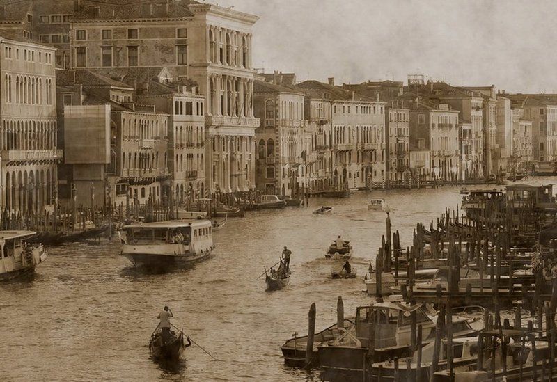 венеция, риальто вечером.. фото превью