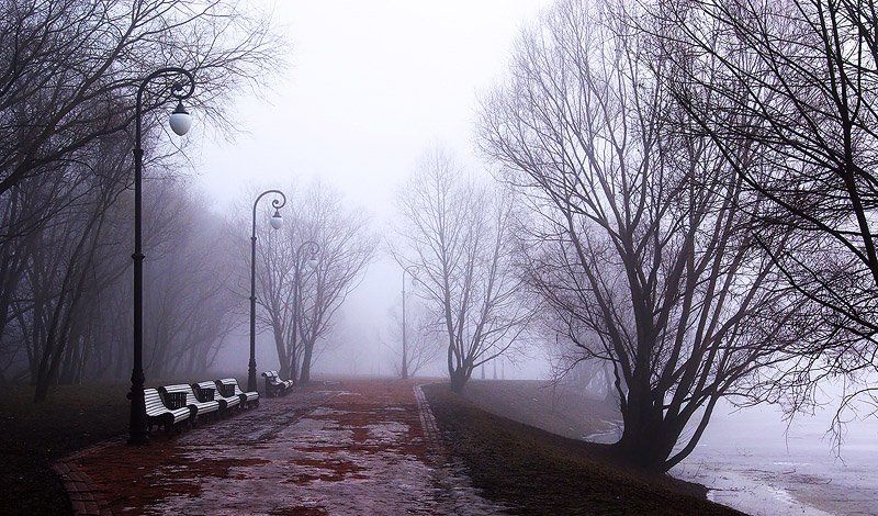 москва, царицыно, весна, туман, утро, аллея, скамья, фонарь, снег, озеро, пруд Утро туманное фото превью