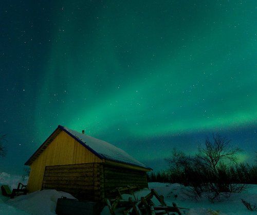 Aurora Borealis (c домиком)
