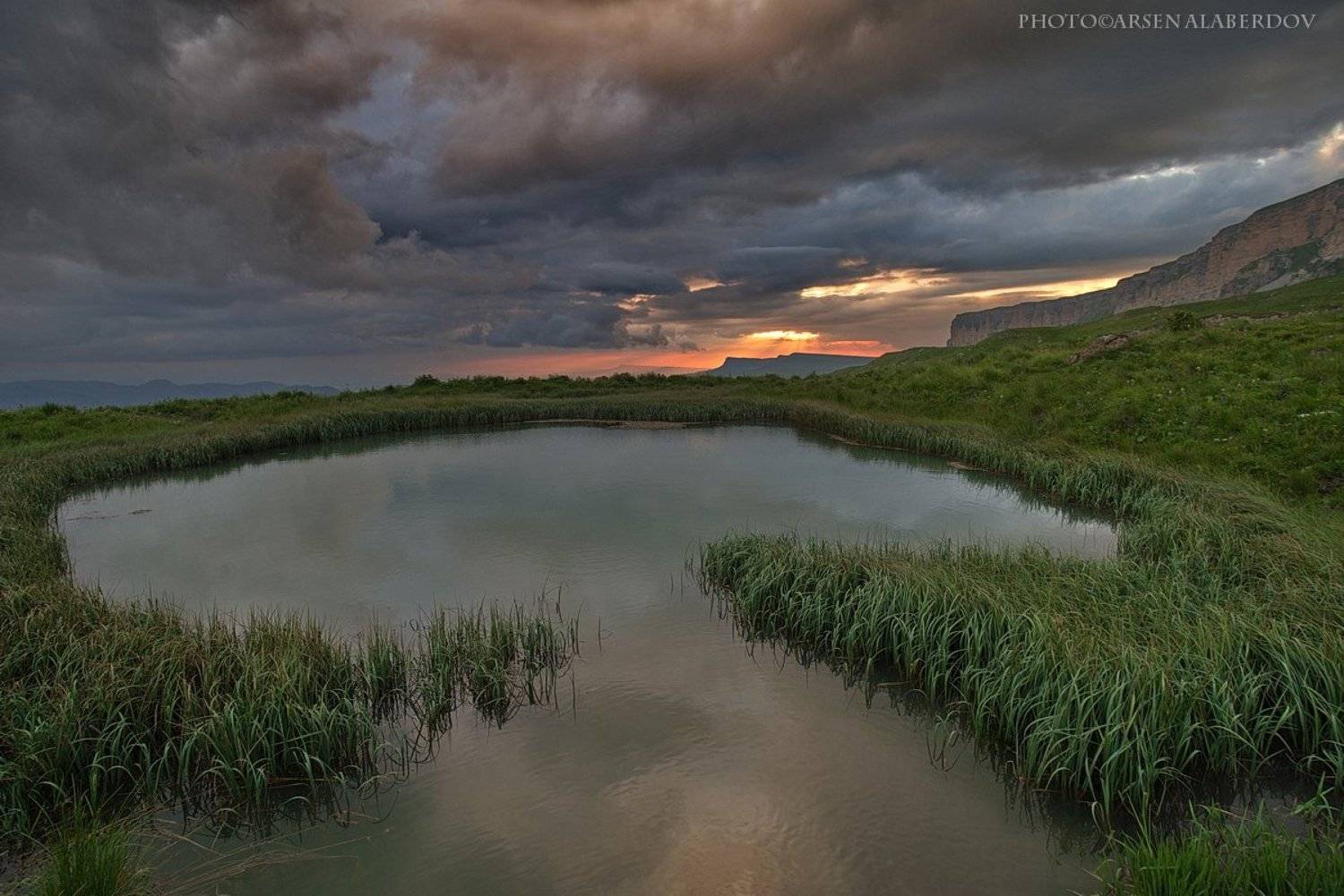 Верхняя мара, Вечер, Вечернее небо, Горы, Гум-баши, Закат, Карачаево-Черкесия, Озеро, Северный кавказ, Тучи, Арсен Алабердов