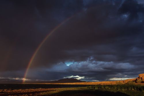 Вечер на озере Ачит-Нуур
