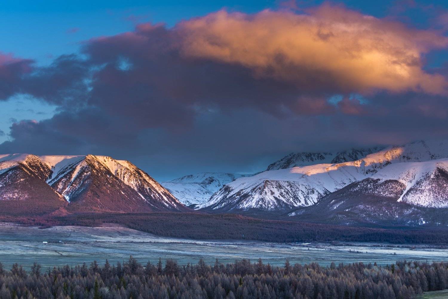 пейзаж, облака, горы, алтай, снег, весна, вечер, закат, Дмитрий Старостенков