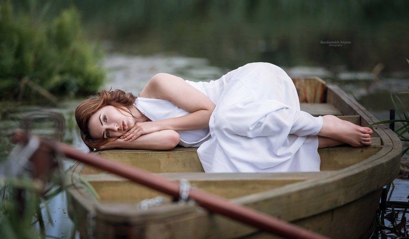 девушка, портрет, лодка, озеро, модель, лето Александра фото превью