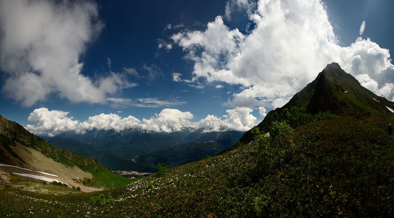 горы, Сочи, Красная поляна, облака Летние склоны фото превью
