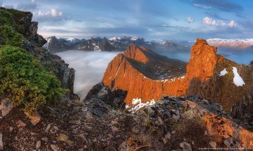 Норвегия. Остров Сенья. Панорама с горы Husfjellet