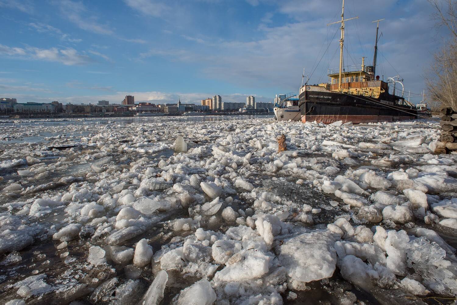 ледоход, енисей, теплоход, лед, красноярский, рабочий, Мальцев Юрий