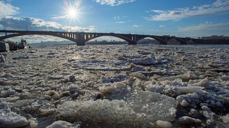 ледоход, енисей, мост, коммунальный Коммунальный мост фото превью
