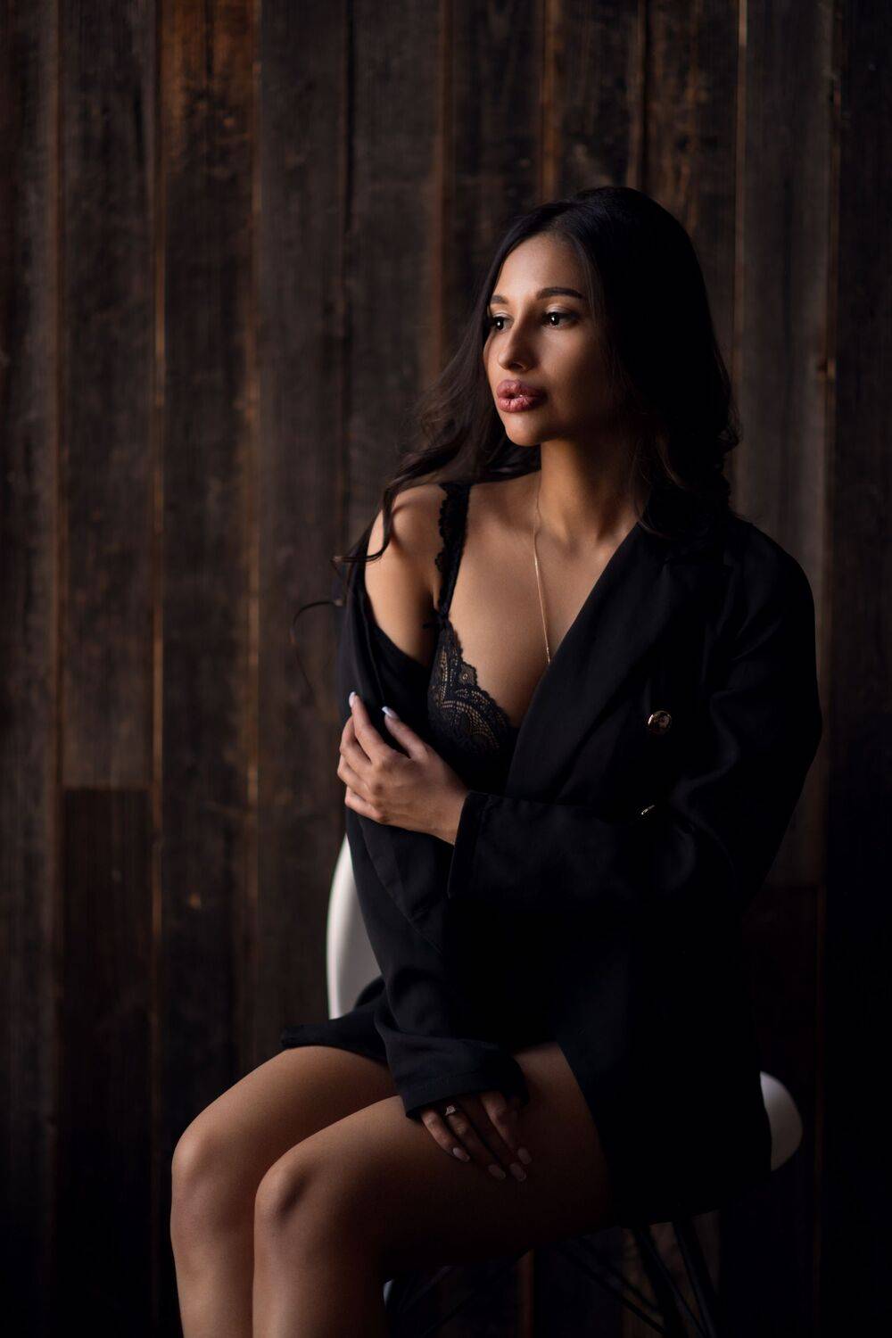 Женский портрет, портрет, низкий ключ, девушка, фотосессия, фотограф спб, студия, фотостудия спб, Суворова Инна