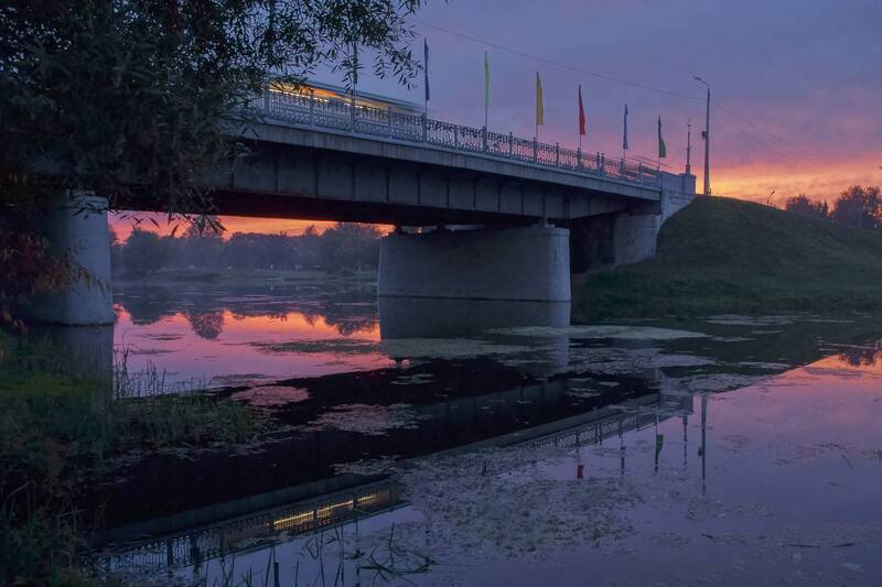 Мост через реку Коломенка фото превью