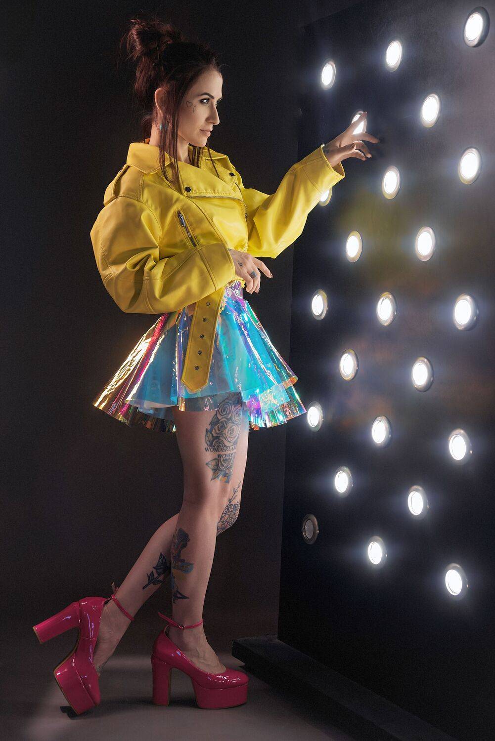 , Максим Михайлов