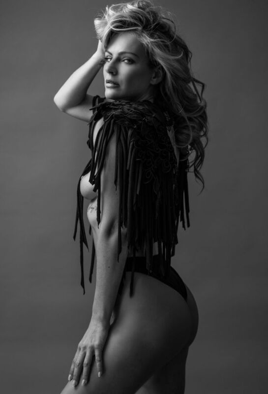 V фото превью