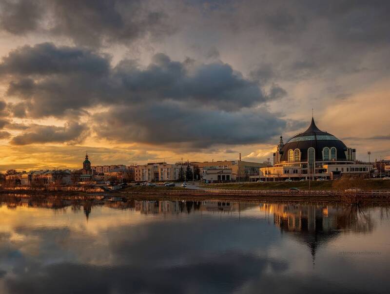 Тульский музей оружия на закате фото превью