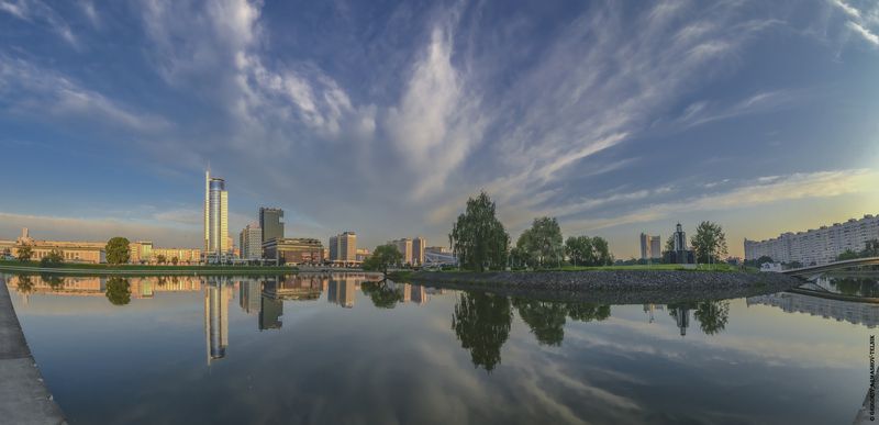 Зеркало реки Свислочь фото превью