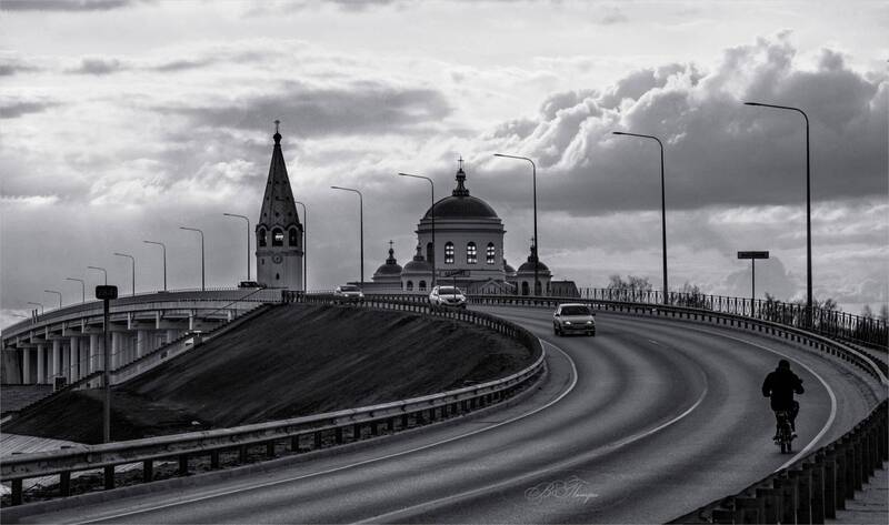 дорога, церковь, мост Динамичность фото превью