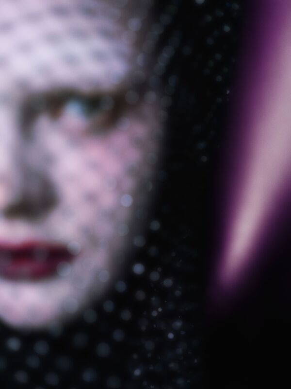 Essence Under Control фото превью