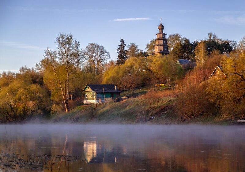 Тверская область, Торжок Легкий утренний туман на реке Тверце фото превью