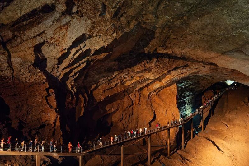 В пещерах фото превью