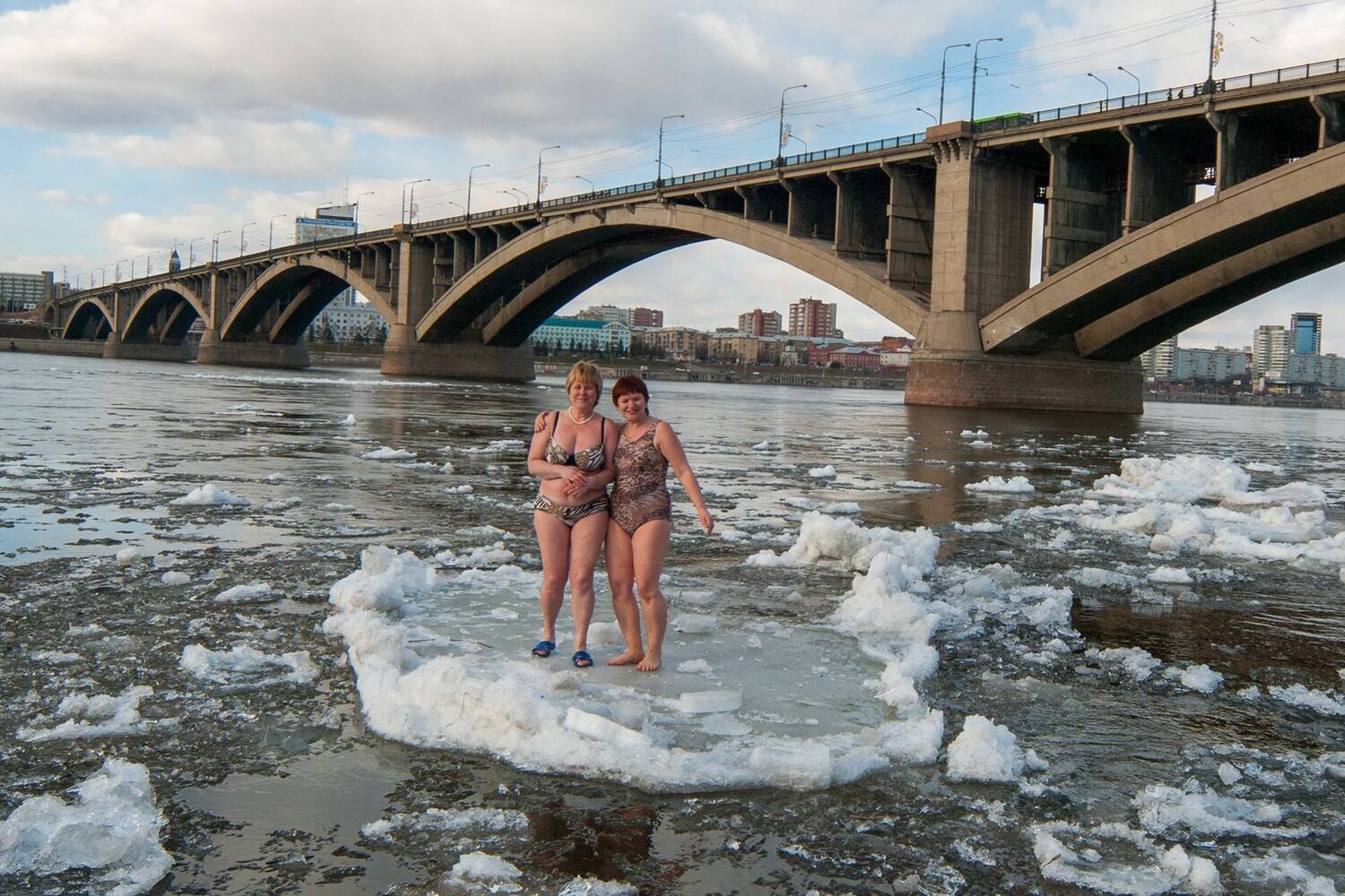 ледоход, мост, льдины, моржи, лёд, енисей, Мальцев Юрий