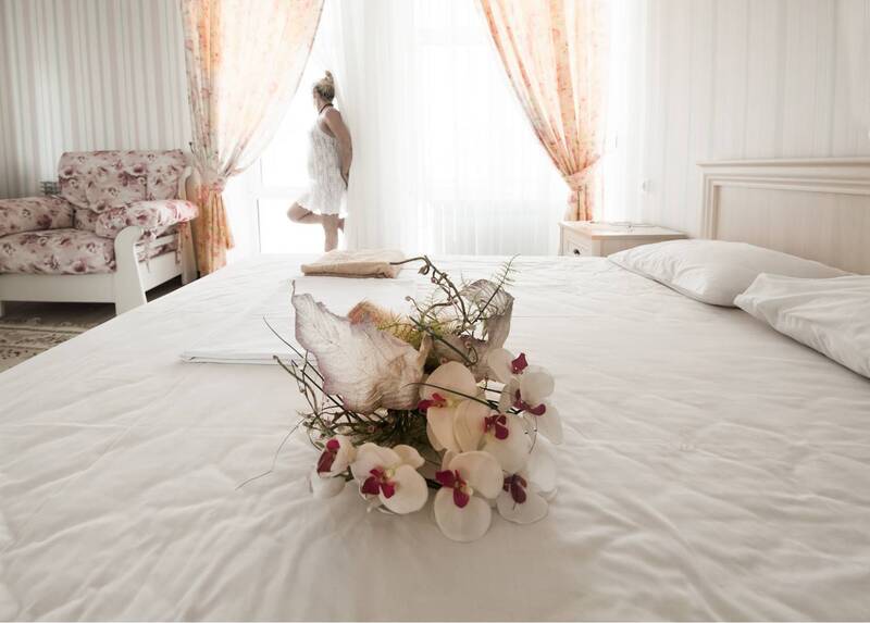 В светлых тонах фото превью