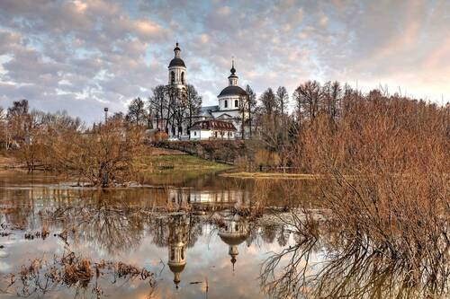 Апрель