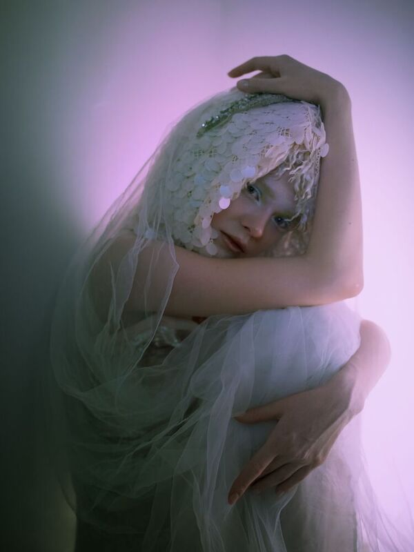 Essence Under Control фото превью