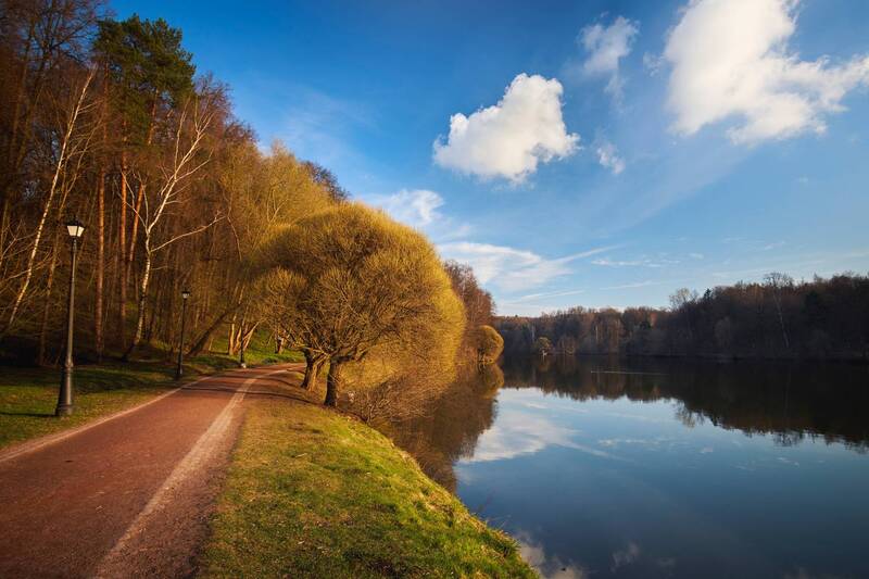 парк, небо, отражения В весеннем парке фото превью