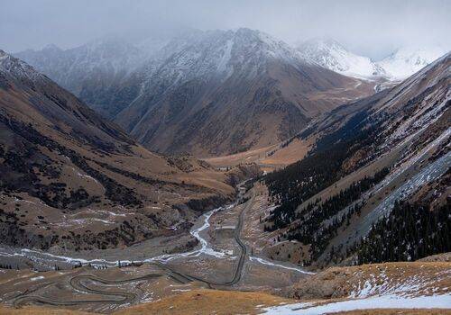 Над ущельем Барскоон